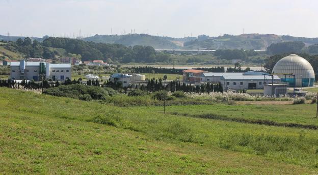 El colector de la margen derecha recibirá los primeros vertidos de las industrias esta semana