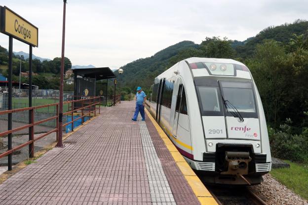 Fomento renovará 212,2 de los 247,8 kilómetros de vías de ancho métrico en Asturias