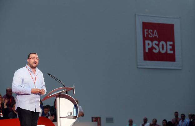 Un año de sutura en el nuevo PSOE asturiano