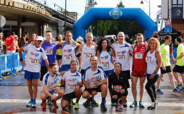 Julio César Álvarez e Isabel Barreiro, los más rápidos en la carrera Santa Olaya-Grupo