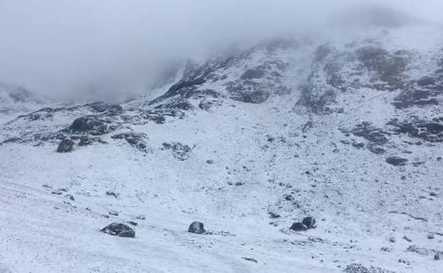La nieve llega a Asturias