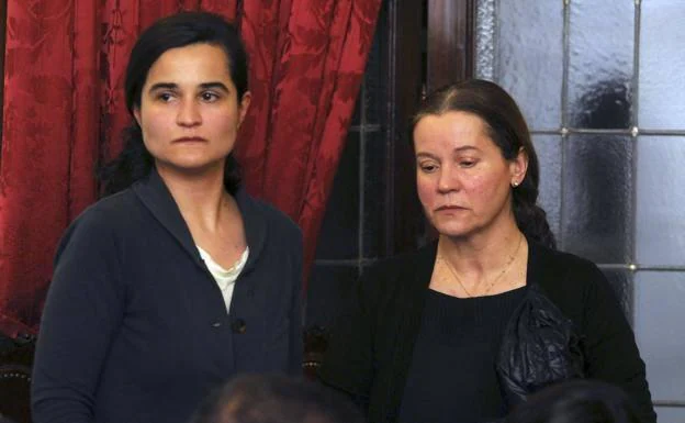 Triana y Montserrat, asesinas de Isabel Carrasco, ya están en la cárcel de Asturias