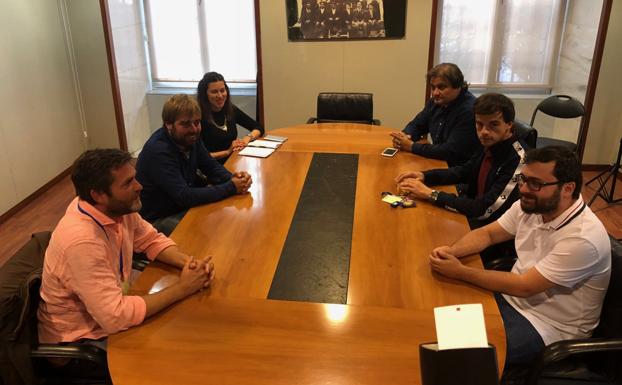 El PSOE tilda de «postureo electoral» la propuesta de reforma del Estatuto que incluya la oficialidad