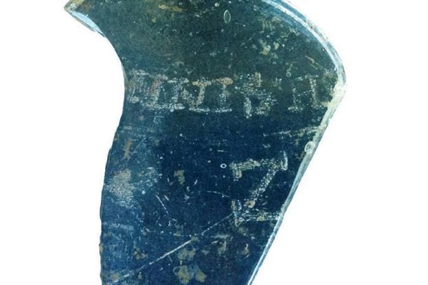 Veranes escondía una botella con mensaje «hedonista» de 1.600 años de antigüedad