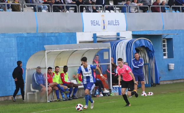 Meritorio empate del Real Avilés ante el Tuilla (1-1)