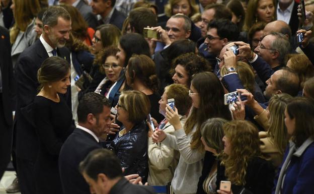 Los Reyes, ovacionados en Oviedo