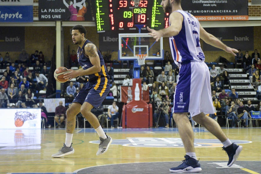 Derrota del Liberbank Oviedo ante el Melilla