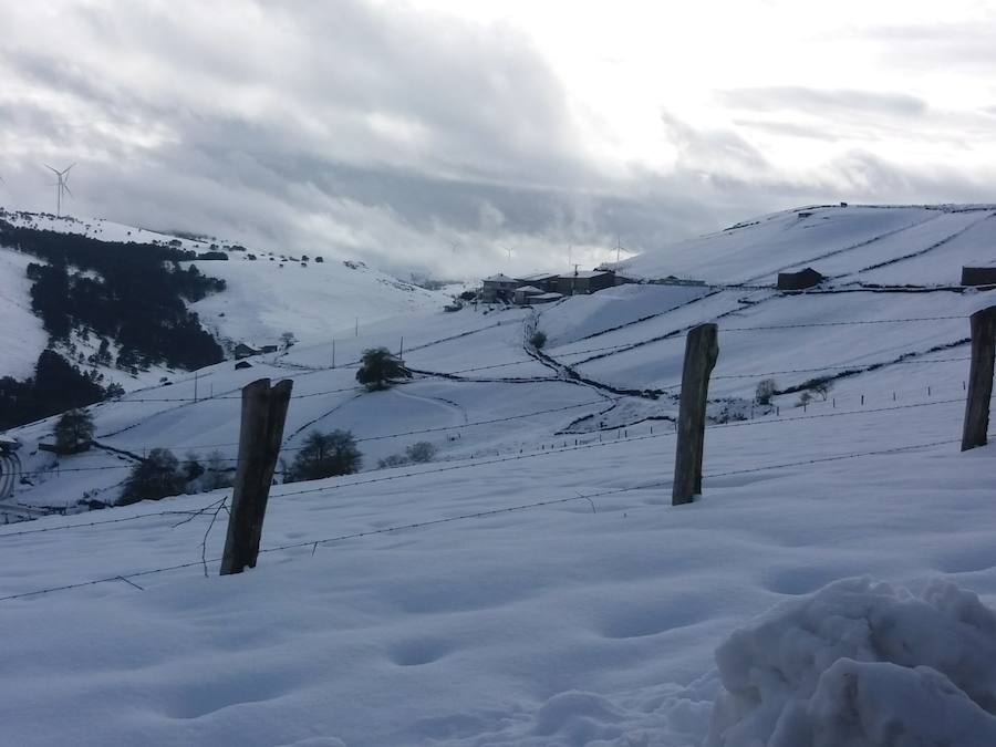 El occidente asturiano, la zona más afectada por el temporal