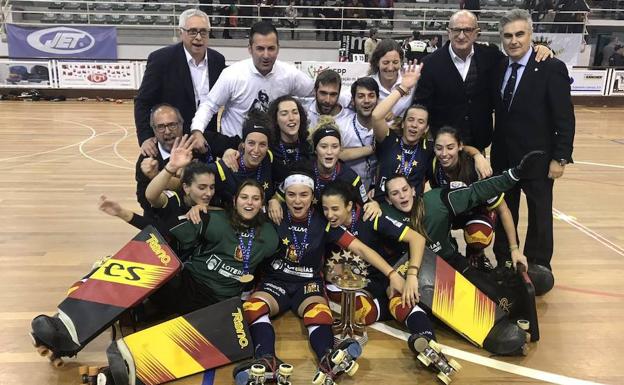 España, con las asturianas Natasha Lee, Sara González y Marta Piquero, campeonas de Europa