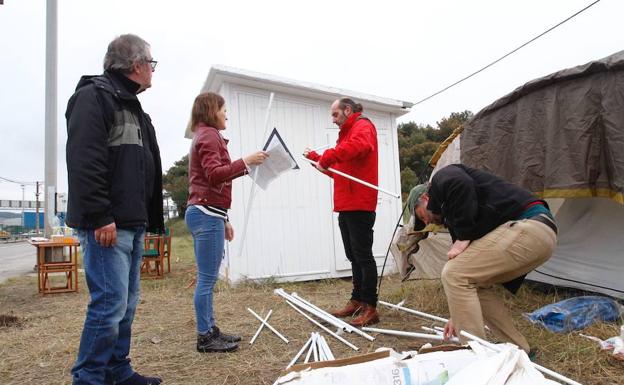 AZSA defiende que ha cumplido los acuerdos con los intoxicados y reitera su oferta «para aliviar la situación económica de los huelguistas»