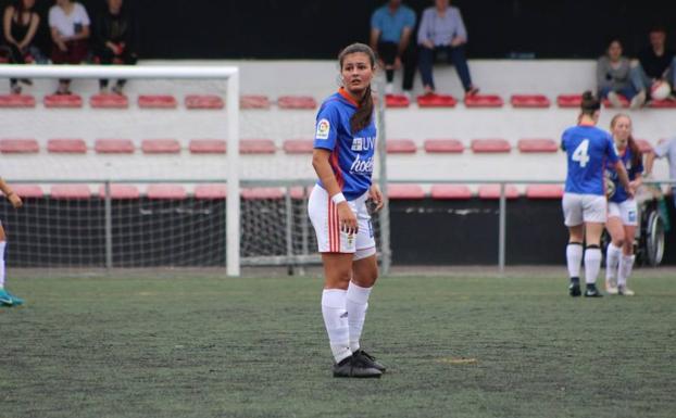 Lucía García vuelve a pisar el césped tras su lesión