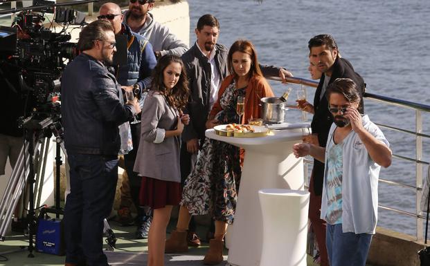 Paula Echevarría rueda en el Club de Regatas de Gijón