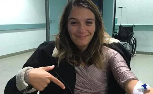 Apuñalan a la surfista Mariana Rocha tras intentar violarla