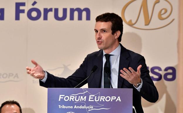 Pablo Casado carga contra el PSOE por «imponer el bable que nadie habla en Asturias»