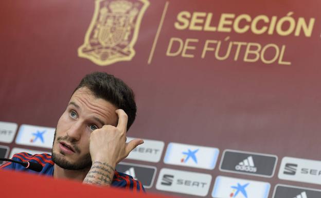 Saúl: «Si comparamos a esta selección con la de Xavi e Iniesta saldremos perdiendo»