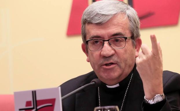 Argüello pide curas «totalmente varones, heterosexuales»