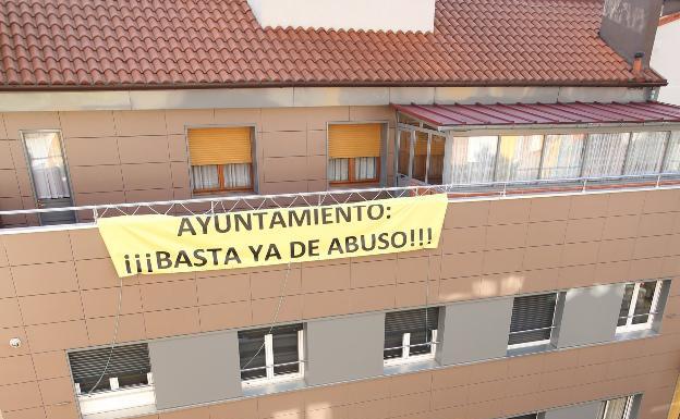 Los sidreros piden diez mil euros a los vecinos por la paralización del mercado de la Gascuña