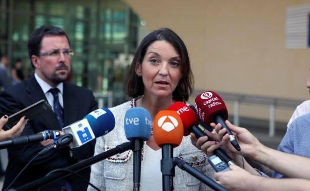 La ministra de Industria viajará a Estados Unidos para negociar con la dirección de Alcoa