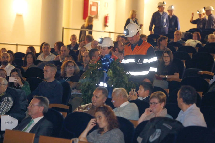 Hunosa celebra Santa Bárbara, patrona de los mineros, con la entrega de los Premios a la Antigüedad