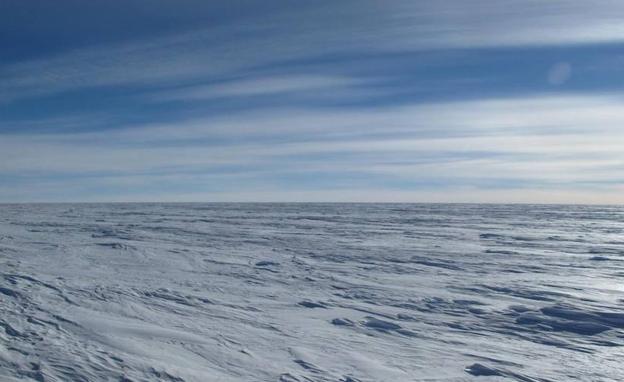 Descubren «algo muy caliente» bajo los hielos de la Antártida