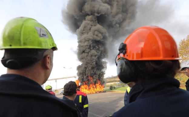 Nueva concentración de los trabajadores de Alcoa