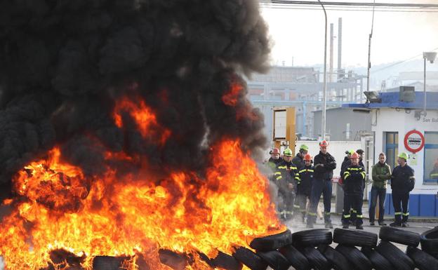 Los trabajadores de Alcoa hacen un llamamiento para que la marcha del 19 sea masiva