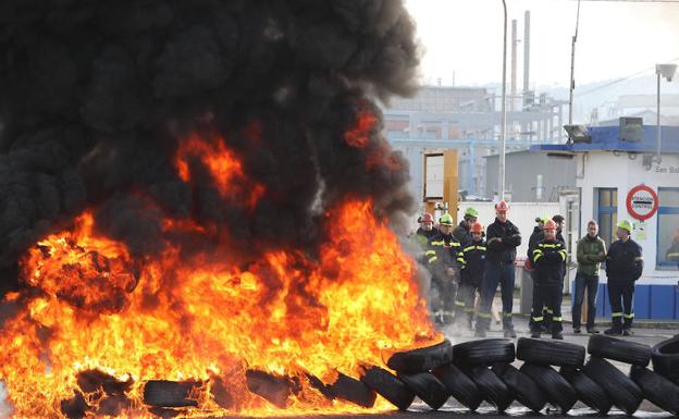 Las negociaciones entre los trabajadores y Alcoa se enrocan