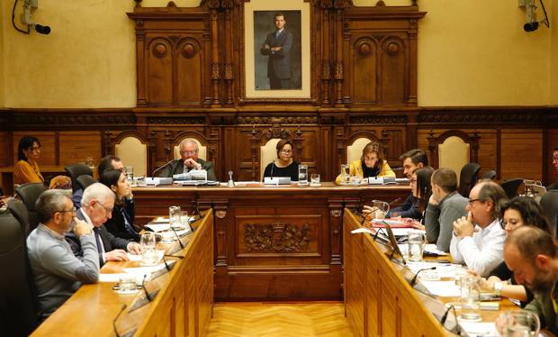 Moriyón reprocha al Instituto del Carbón su falta de colaboración para esclarecer el origen de las manchas