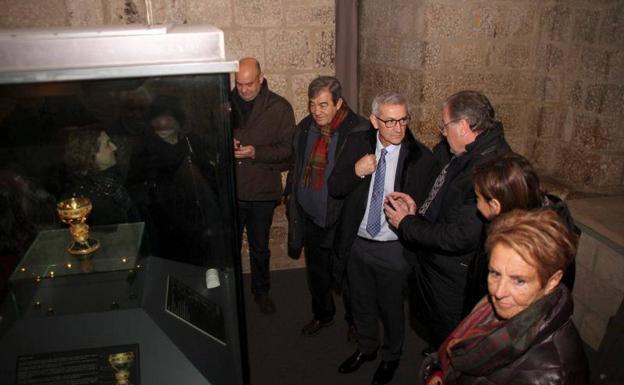 Álvarez-Cascos exalta la historia de Asturias y León «frente a las manipulaciones independentistas»