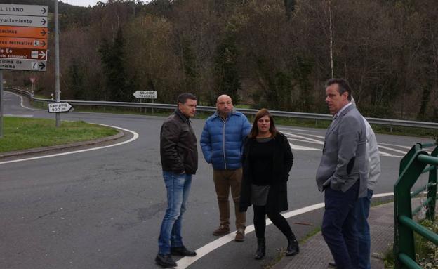 El PSOE asturiano sigue reivindicando una rotonda en el cruce de San Tirso a El Llano