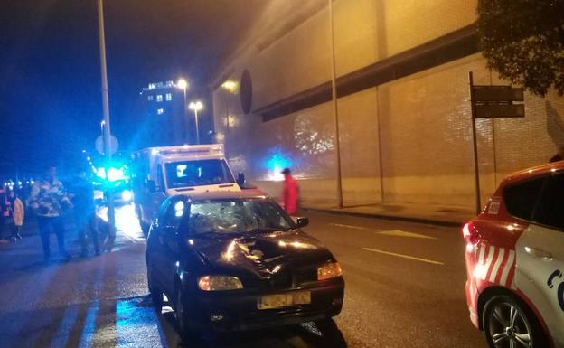 Un hombre, herido muy grave tras ser atropellado en Gijón