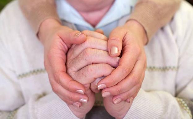 ¿Es contagiosa la enfermedad de Alzheimer?