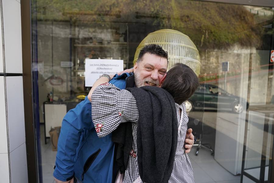 Gijón, Villaviciosa y Turón llevaron una parte de tercer premio de la Lotería de Navidad