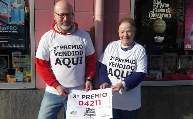 Lotería de Navidad: el tercero, 04211, pasa por Turón, Gijón y Villaviciosa