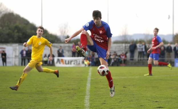 Pablo Martínez rescata un punto para el Ceares
