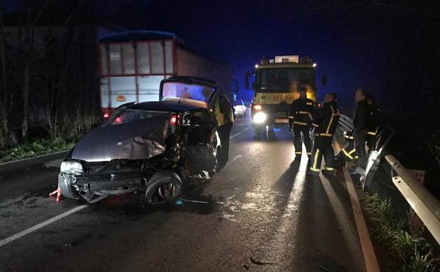 Cinco heridos, dos de ellos graves, en un accidente en Llanes