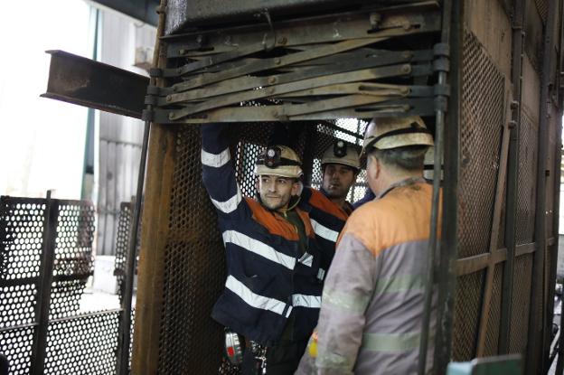 El último carbón de Carrio y Santiago