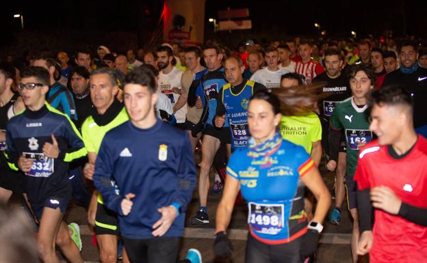 Eduardo Menacho y María Suárez ganan la XXXI San Silvestre de Avilés