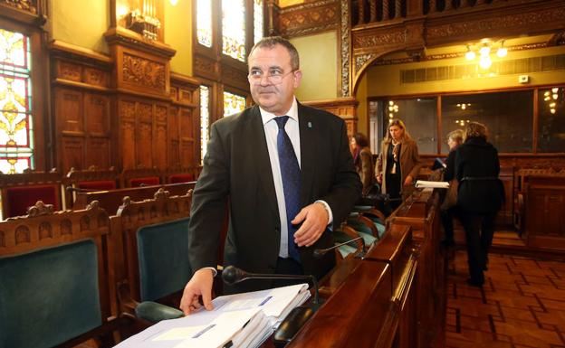 El Principado defiende que utilizó los vuelos que Iberia puso a su disposición para «promocionar Asturias»