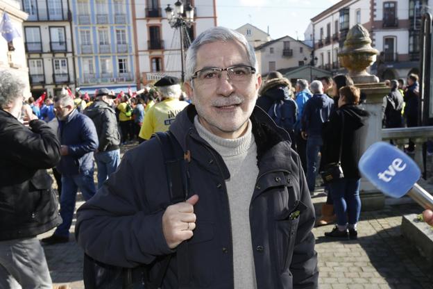 Llamazares acusa a Garzón de chantajear a IU Asturias para «lincharle»