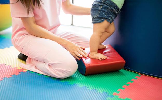 Las madres trabajadoras tendrán este año una deducción de mil euros por guarderías