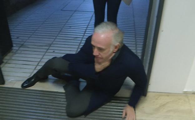 Eduardo Inda sufre un incidente en Telecinco y amenaza con denunciar