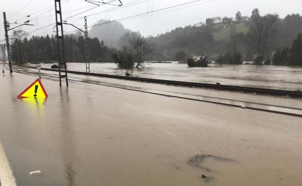 El temporal deja un reguero de daños en el Oriente
