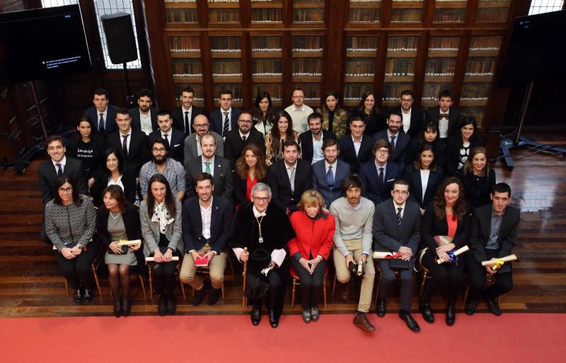 María Teresa Fernández de la Vega defiende la universidad pública en Oviedo