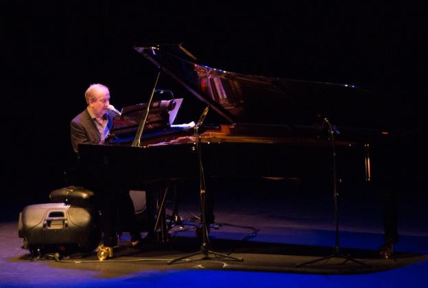 Sonidos minimalistas en el Niemeyer