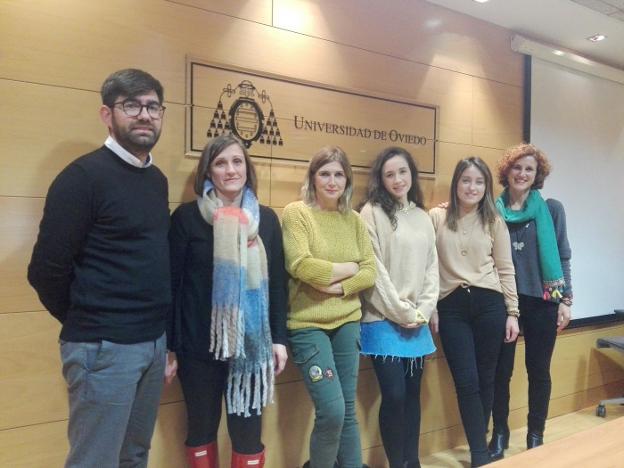 «Hablar con el paciente de qué comió o cómo lleva el tratamiento le ayuda»