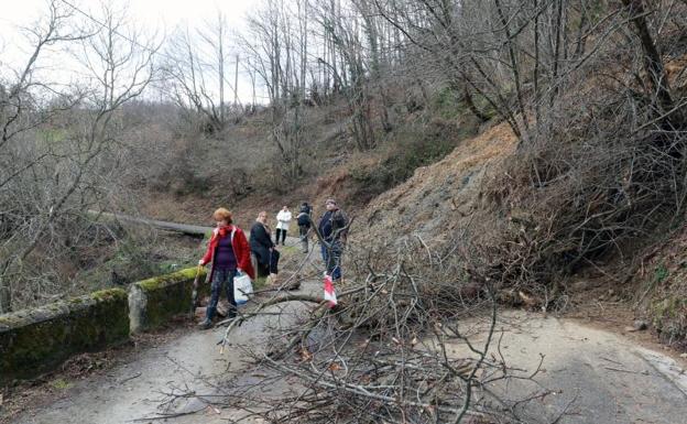 La Llonga, un pueblo dividido: «La situación es un poco caótica»