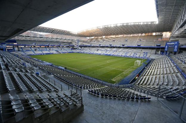 El fondo Sur del Carlos Tartiere incumple la normativa de evacuación contra incendios