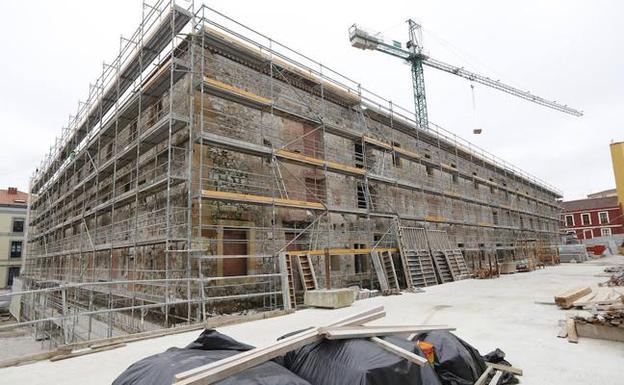 Xixón Sí Puede critica que las obras de Tabacalera vayan «más despacio que placas tectónicas»