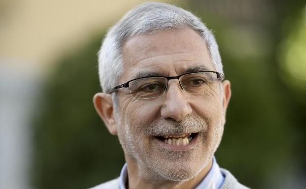 Llamazares ofrece a IU de Asturias ir en coalición a las elecciones generales